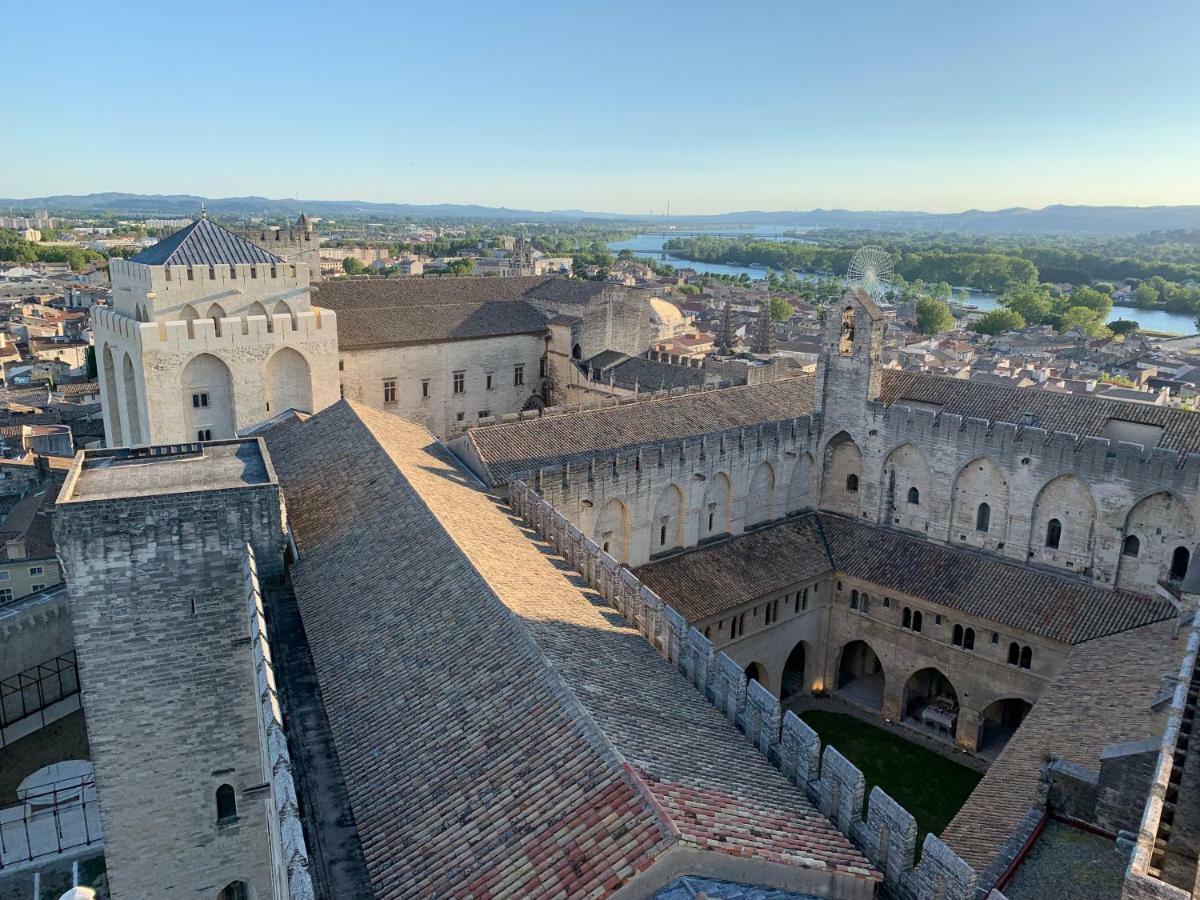 Апартаменты Face Au Palais Des Papes Авиньон Экстерьер фото